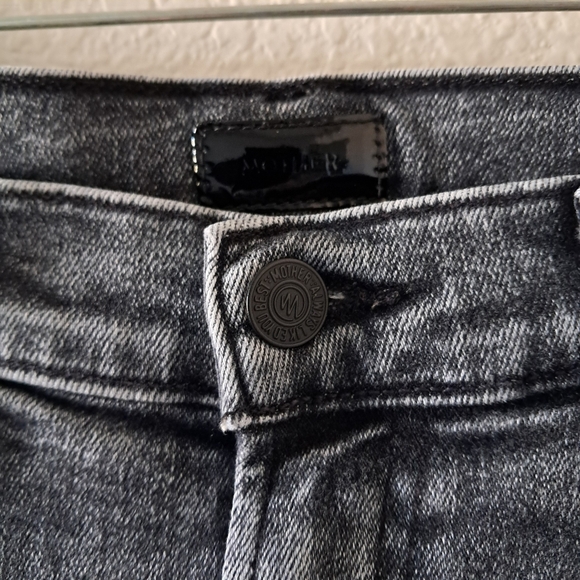 Mother Insider Crop Step Fray Jeans - Picture 3 of 11